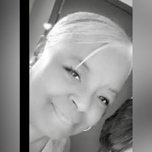 Meet your Posher, Yolands